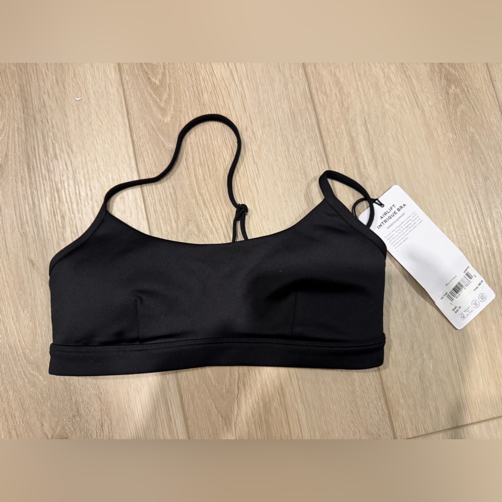 Alo Yoga Black Airlift Intrigue Bra NWT Size XS - Picture 3 of 4